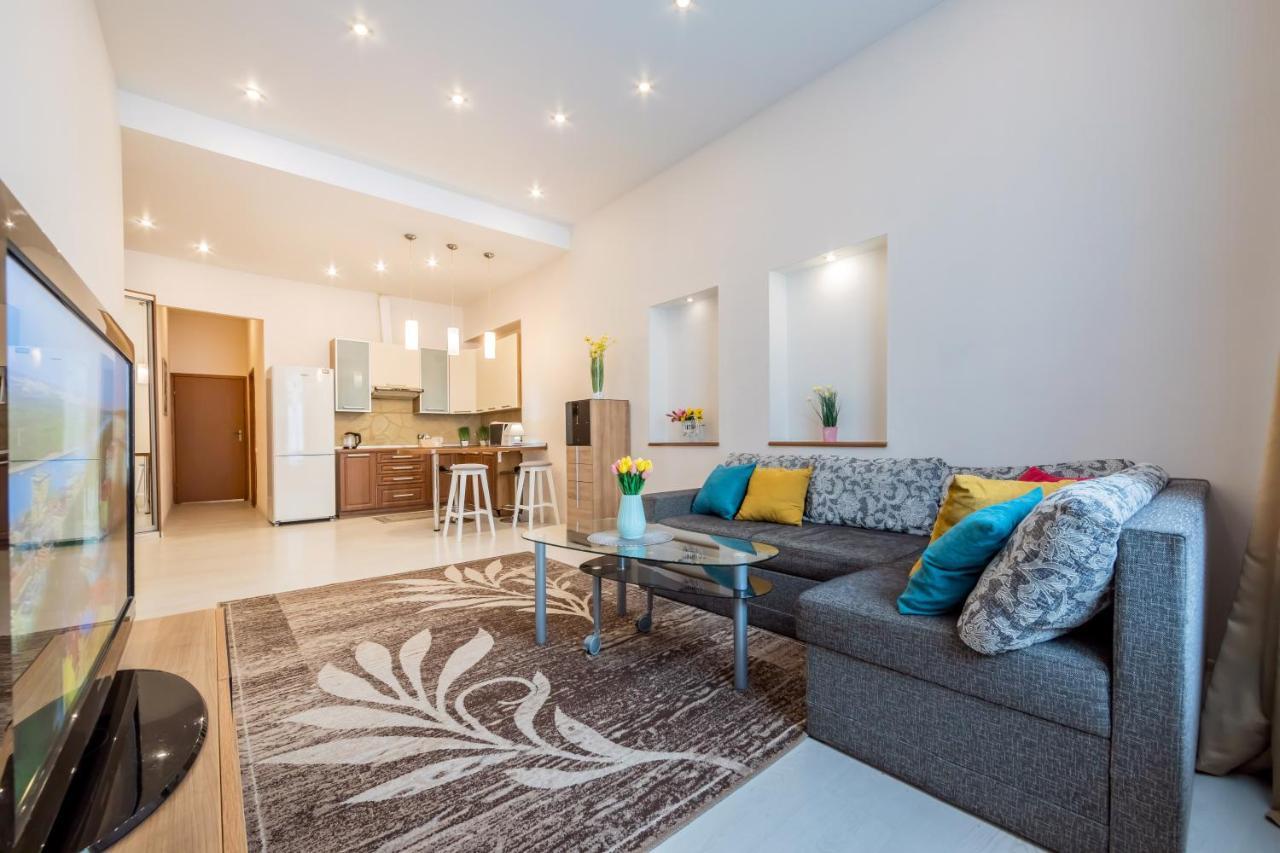 2К Квартира Між Майданом Та Софією Київською Apartment Екстериор снимка